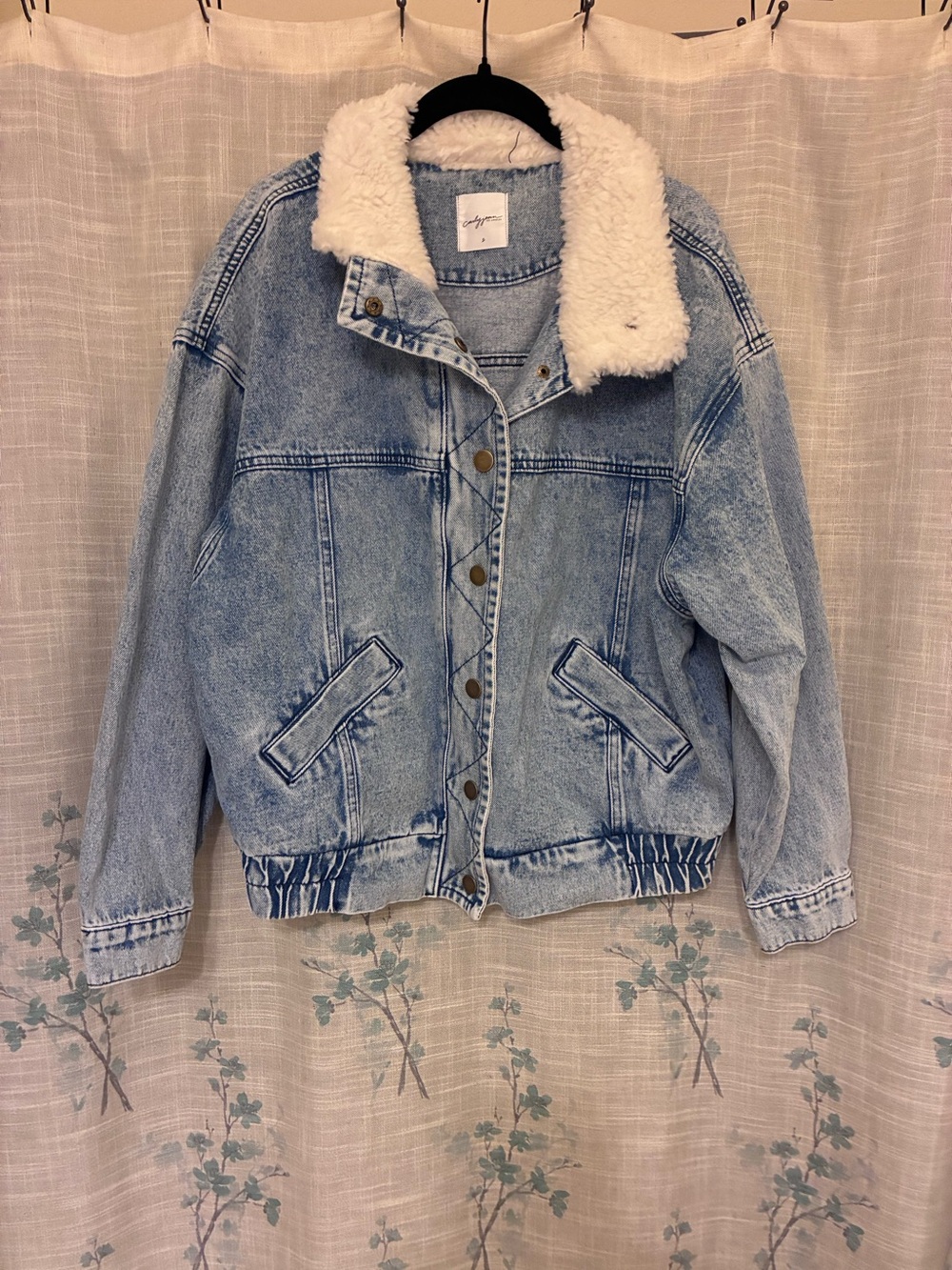 Carly Jean Los Angeles Light Blue Denim Jacket with White Faux Shearling Collar